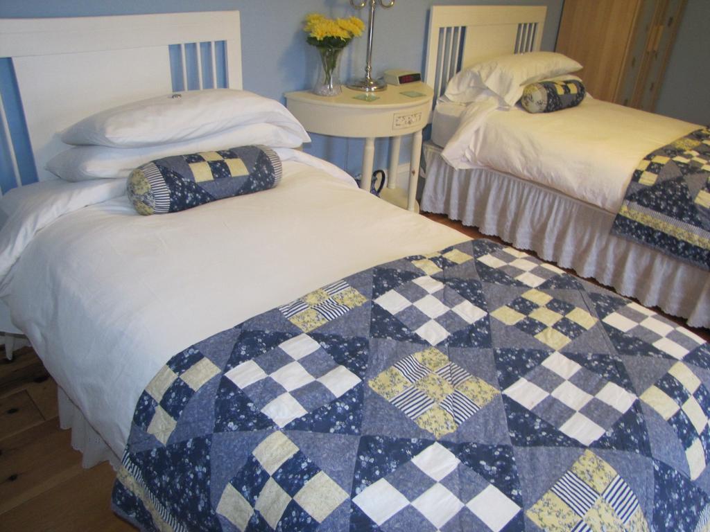 In Wolfville Luxury Bed And Breakfast חדר תמונה